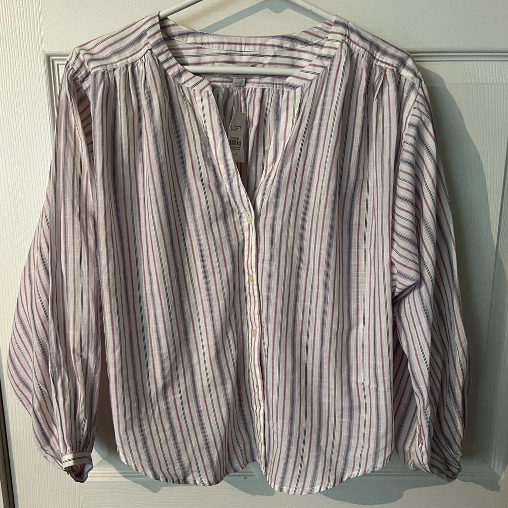 Loft NWT XS Button Down Top